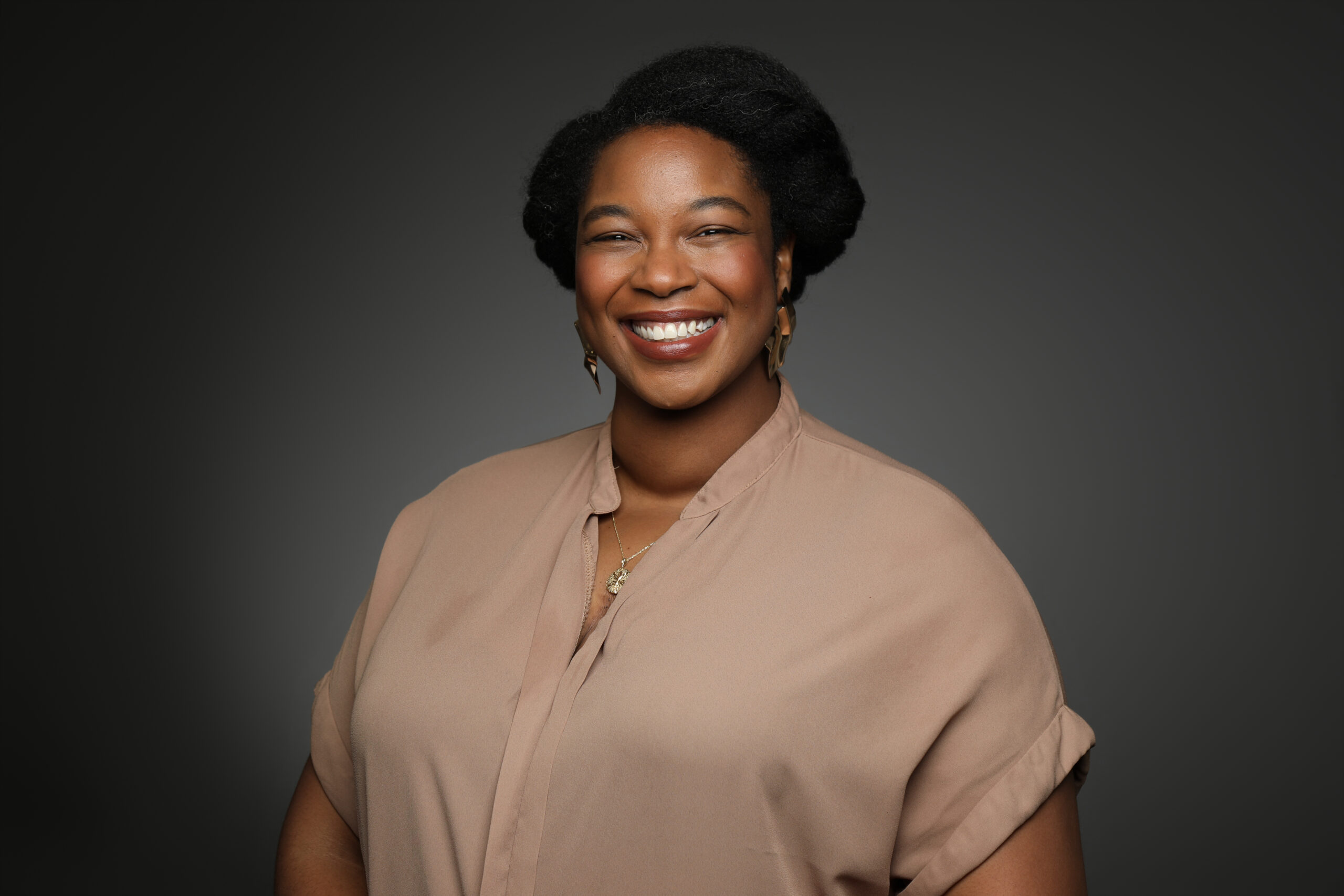 Dr. Akande