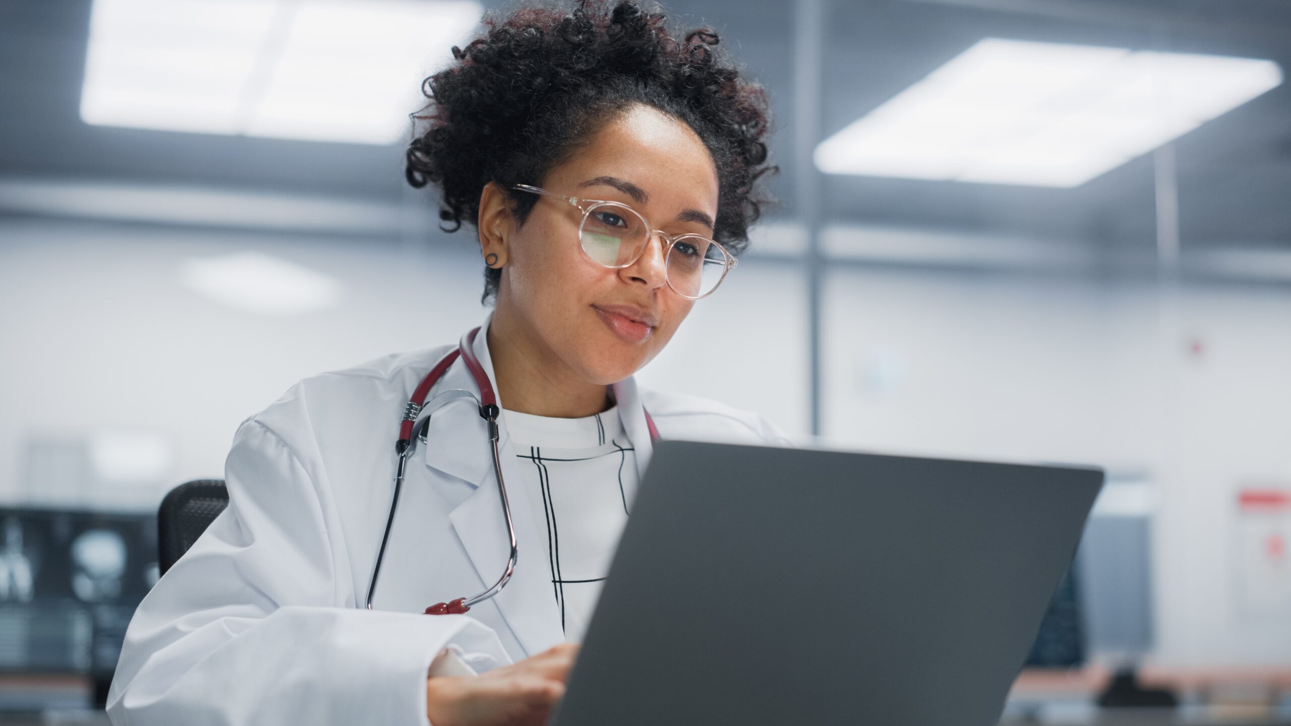 Hospital,Conference,Meeting,Room:,Senior,Male,Physician,Holds,Tablet,Computer